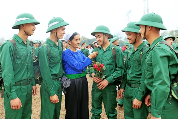 Bài 4: Nhân lên sức mạnh “thế trận lòng dân”